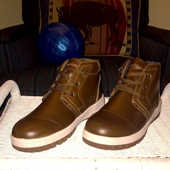 1 pr. men’s Polo Association chukka boots. As new condition. C/W boot trees. - Picture 1 of 9